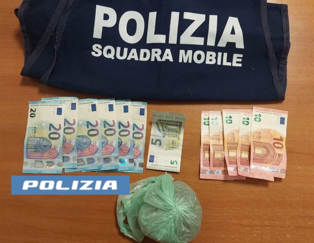 Arrestato in pieno giorno: scoperta la verità dietro un giovane gambiano in fuga | Ma cosa nasconde davvero il quartiere San Berillo Vecchio?