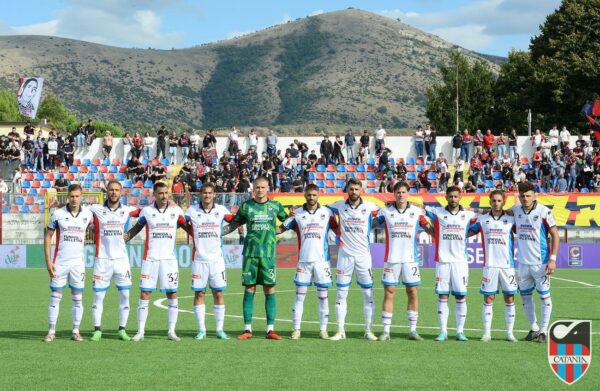 Casertana in sofferenza | Il Catania sorprende con una rimonta che lascia tutti a bocca aperta!