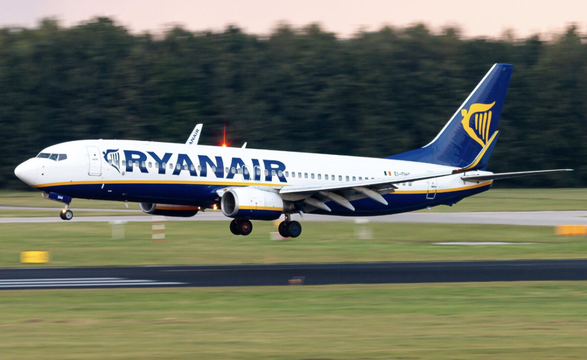 Fiamme sul volo Ryanair | La verità dietro la sicurezza degli aerei ti lascerà senza parole! - 