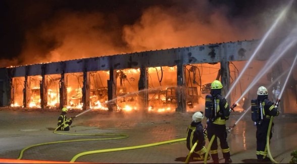 Incendio distrugge una nuova stazione dei vigili del fuoco | Come può mancare un allarme antincendio?