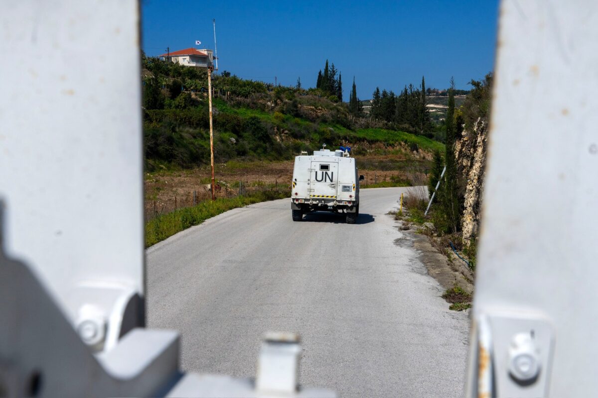 Israele invade una base Unifil: la clamorosa reazione di Meloni che nessuno si aspettava!