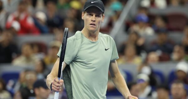 Jannik Sinner supera Djokovic e fa storia | Può davvero vincere il Paris Masters 2024?