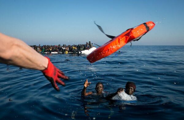 Migranti: l'importante incontro a Palermo che cambia tutto | Scopri perché la Chiesa si mobilita per una nuova pastorale!