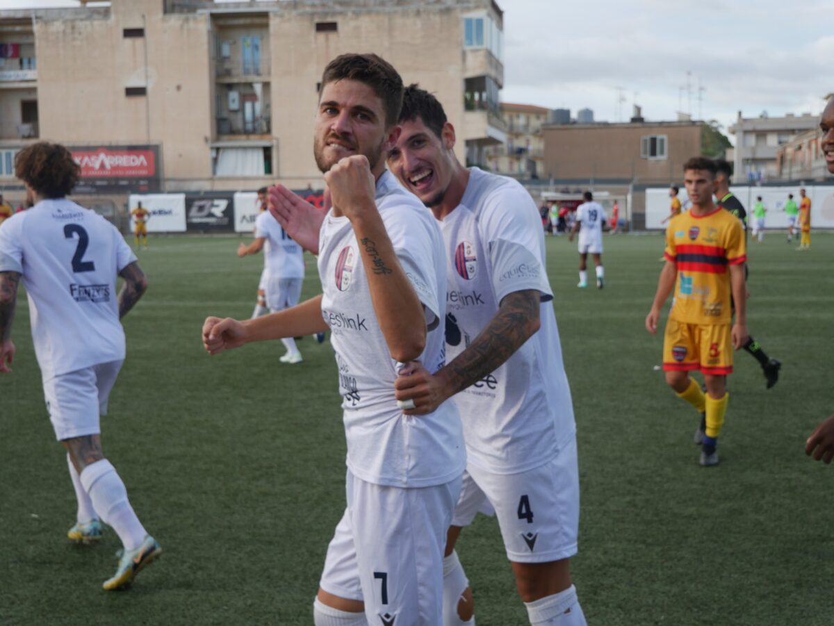 Modica Calcio in vetta | La vittoria contro l'Atletico Catania svela un segreto inaspettato!