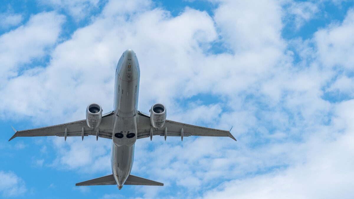 Scoperta choc: migliaia di Boeing 787 costruiti con materiali scadenti | La sicurezza aerea è davvero a rischio? - 