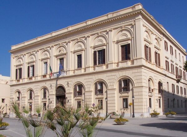 Sindaco attiva il centro operativo per gestire il rischio meteo | È davvero necessario allarmarsi così?