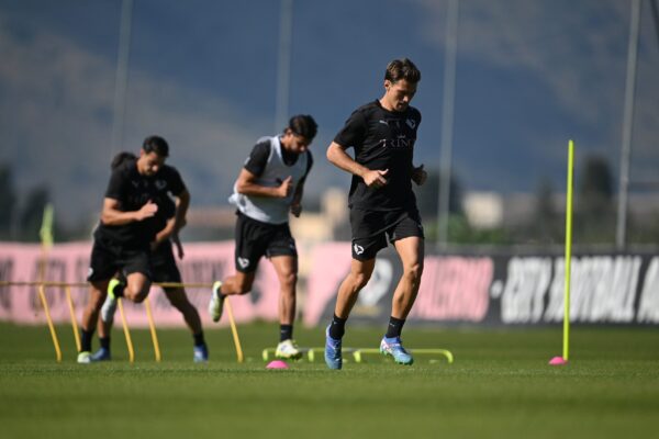 Allenamento innovativo al Palermo CFA | Scopri le tecniche segrete di Dionisi che stanno sorprendendo tutti!