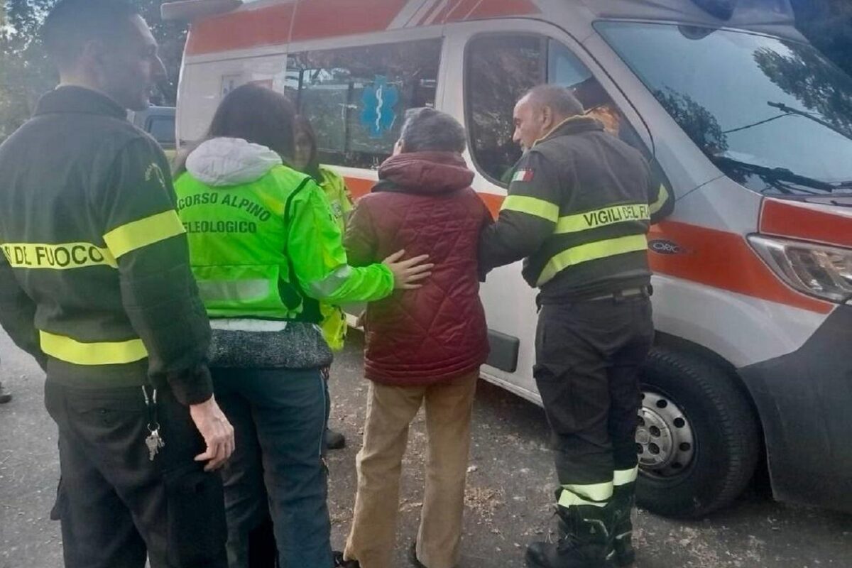 Escursionista bloccata sull'Etna | Cosa non sapevi sui rischi delle attività all'aria aperta!