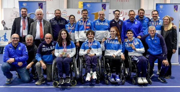 Italia trionfa con otto medaglie | La sorpresa che cambia il futuro della scherma paralimpica!