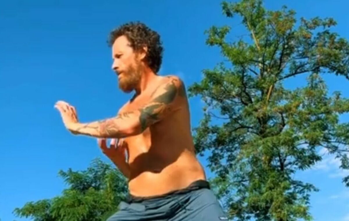 Jovanotti rivela l'incidente folle: 'Il mio femore è stato segato da sveglio' | Scopri la verità dietro la sua incredibile rinascita!