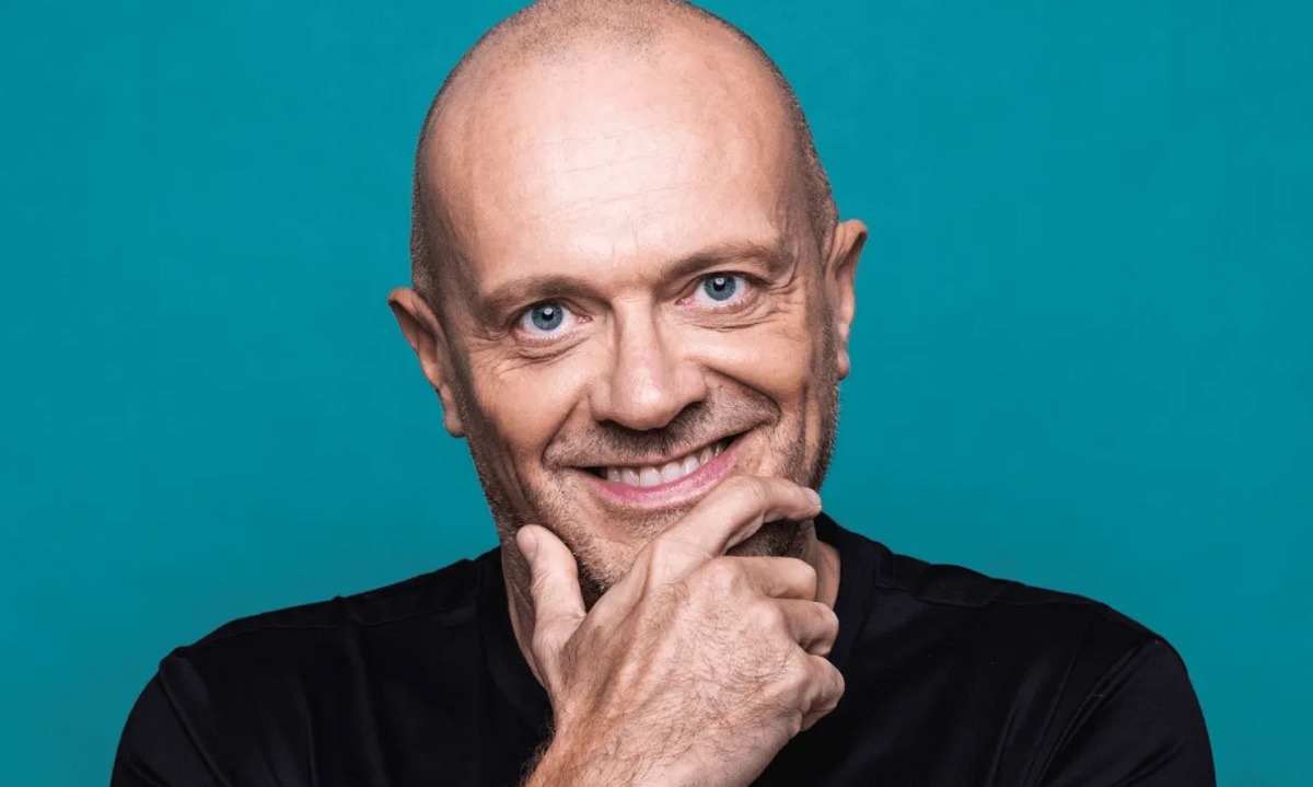 Max Pezzali compie 57 anni | La dedica d'amore della moglie che ha sconvolto i fan!