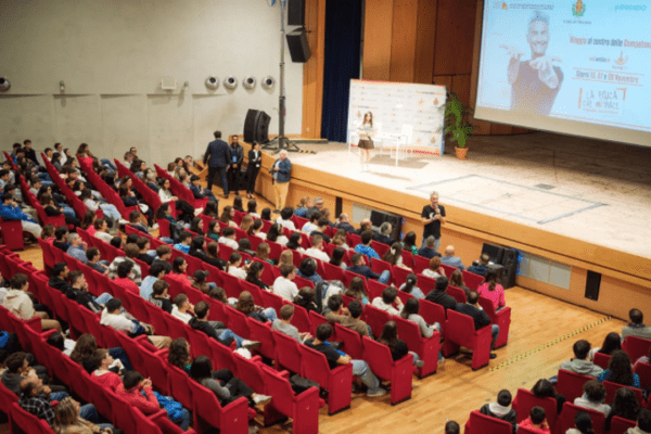 Messina si prepara al YoungMe Days 2024 | Scopri perché questo evento potrebbe cambiare la vita dei giovani!