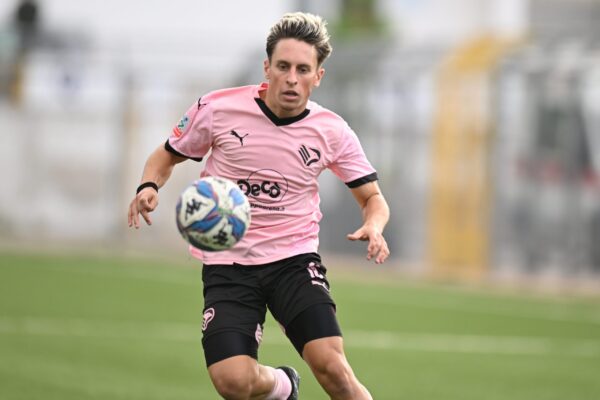 Palermo FC in campo con il futuro del calcio: riusciranno a vincere il cuore dei tifosi?