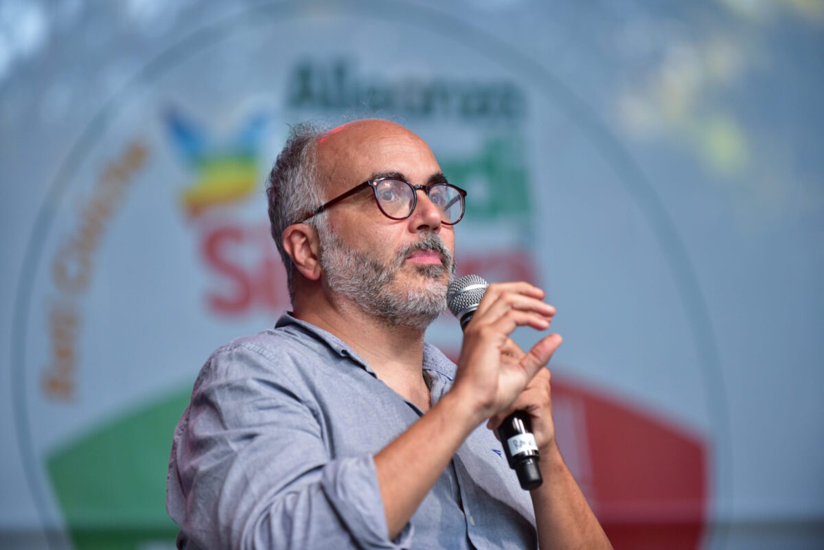 Raimo svela la verità sulla "Morte nera" di Valditara | È davvero possibile separare l'arte dalla politica? - 