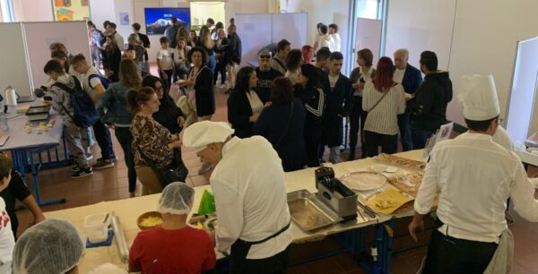 Laboratori pratici per studenti e famiglie | Un nuovo modello per combattere la dispersione scolastica